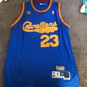lebron throwback jersey